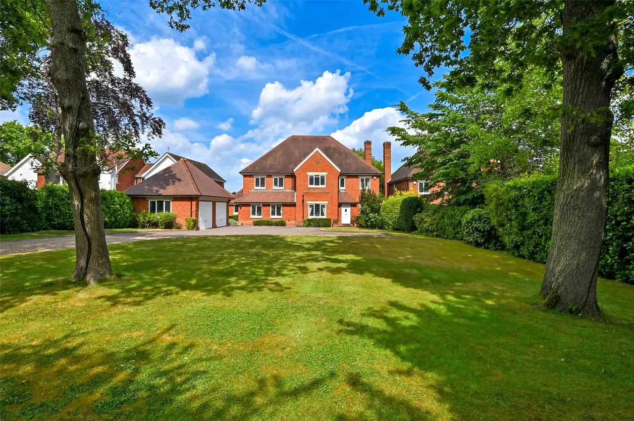St. Leonards Hill, Windsor, SL4, photo 24