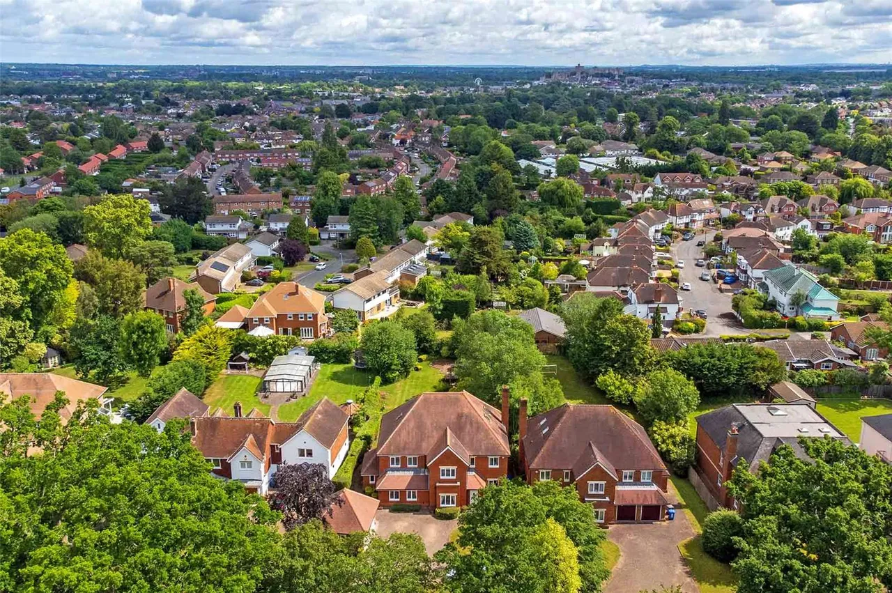 St. Leonards Hill, Windsor, SL4, photo 26