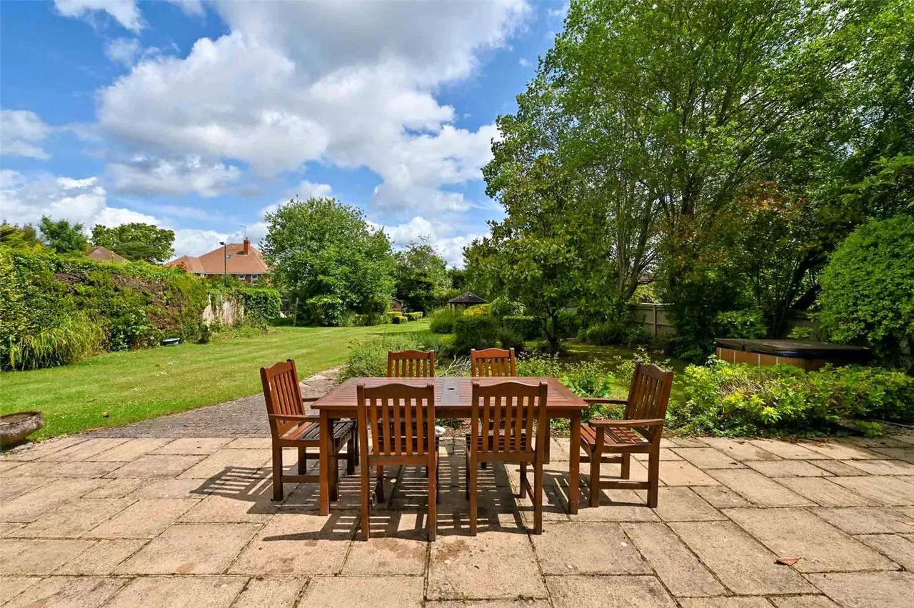 St. Leonards Hill, Windsor, SL4, photo 25