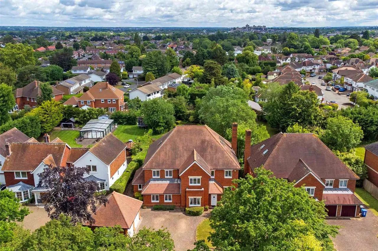 St. Leonards Hill, Windsor, SL4, photo 22