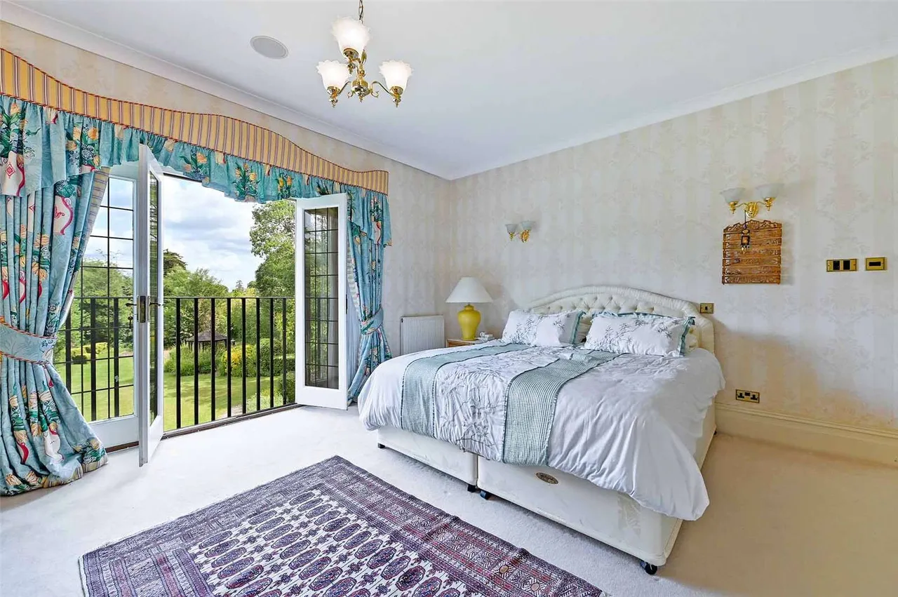 St. Leonards Hill, Windsor, SL4, photo 12