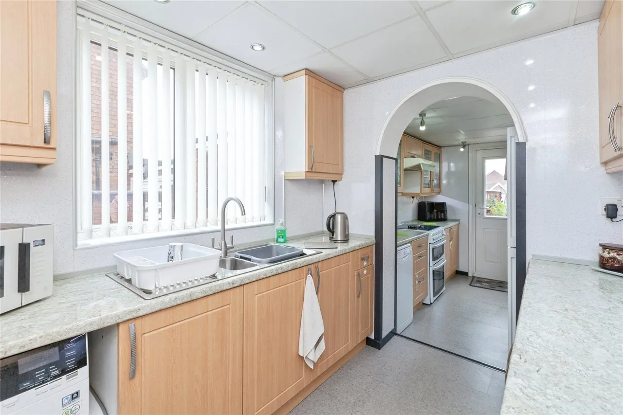 Braunstone Lane, Braunstone Town, LE3, photo 7