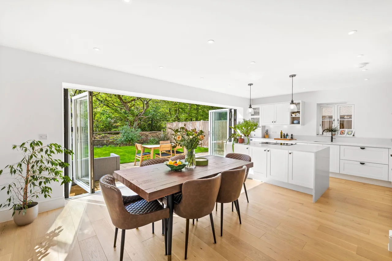 Paddock Walk, Burgess Hill, West Sussex, RH15 0YZ, photo 6