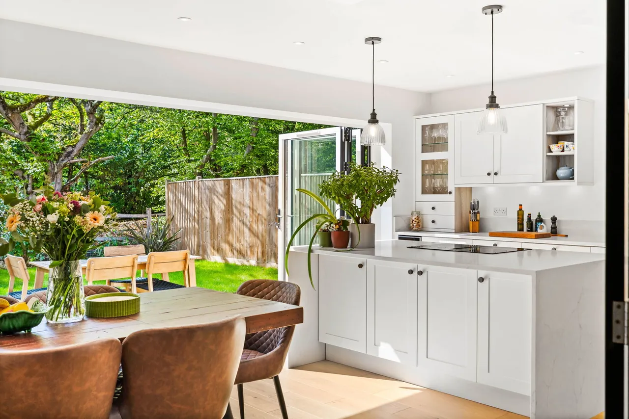 Paddock Walk, Burgess Hill, West Sussex, RH15 0YZ, photo 9
