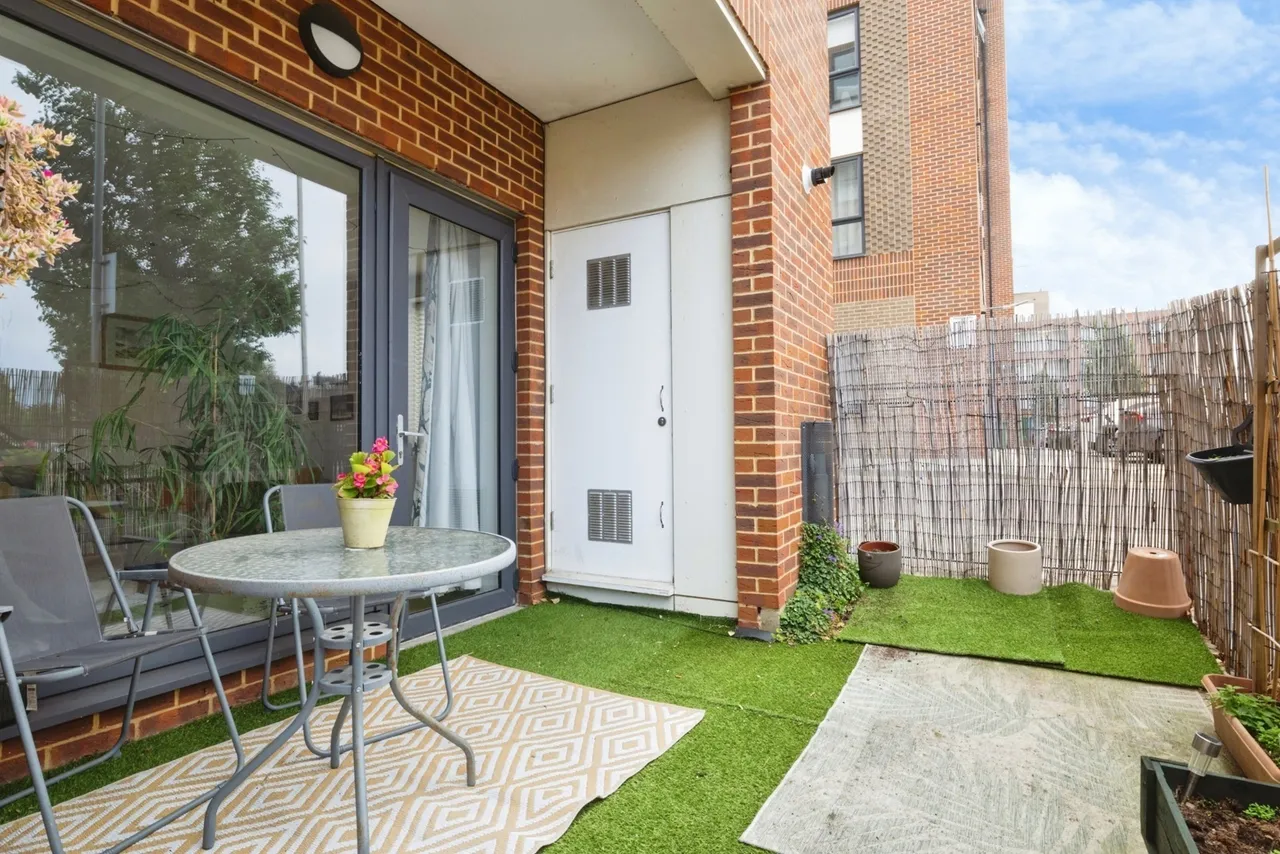 Crowndale Place, Walthamstow, E17, photo 11