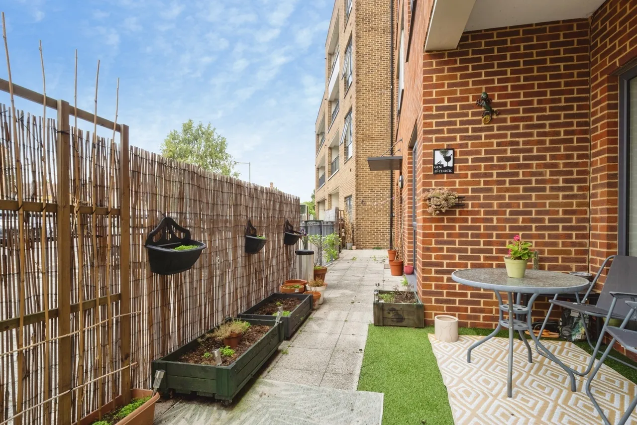 Crowndale Place, Walthamstow, E17, photo 7
