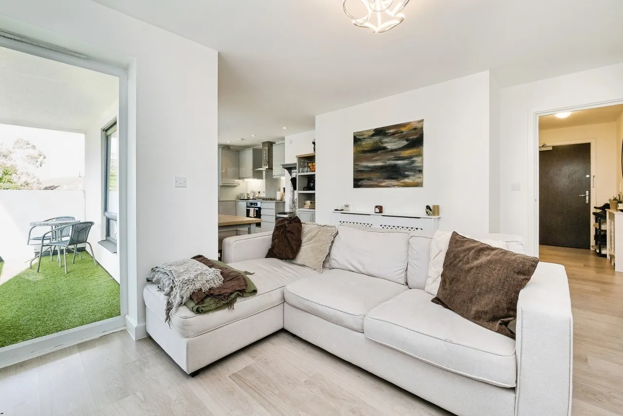 Faringdon Avenue, Romford, RM3, photo 18