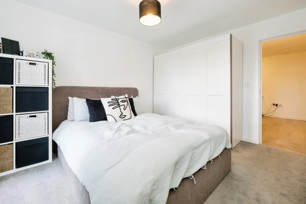 Faringdon Avenue, Romford, RM3, photo 5