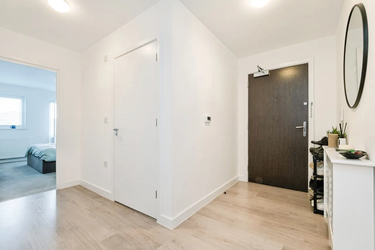 Faringdon Avenue, Romford, RM3, photo 11