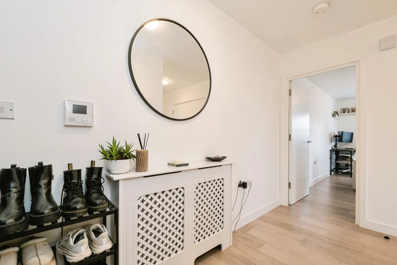 Faringdon Avenue, Romford, RM3, photo 10
