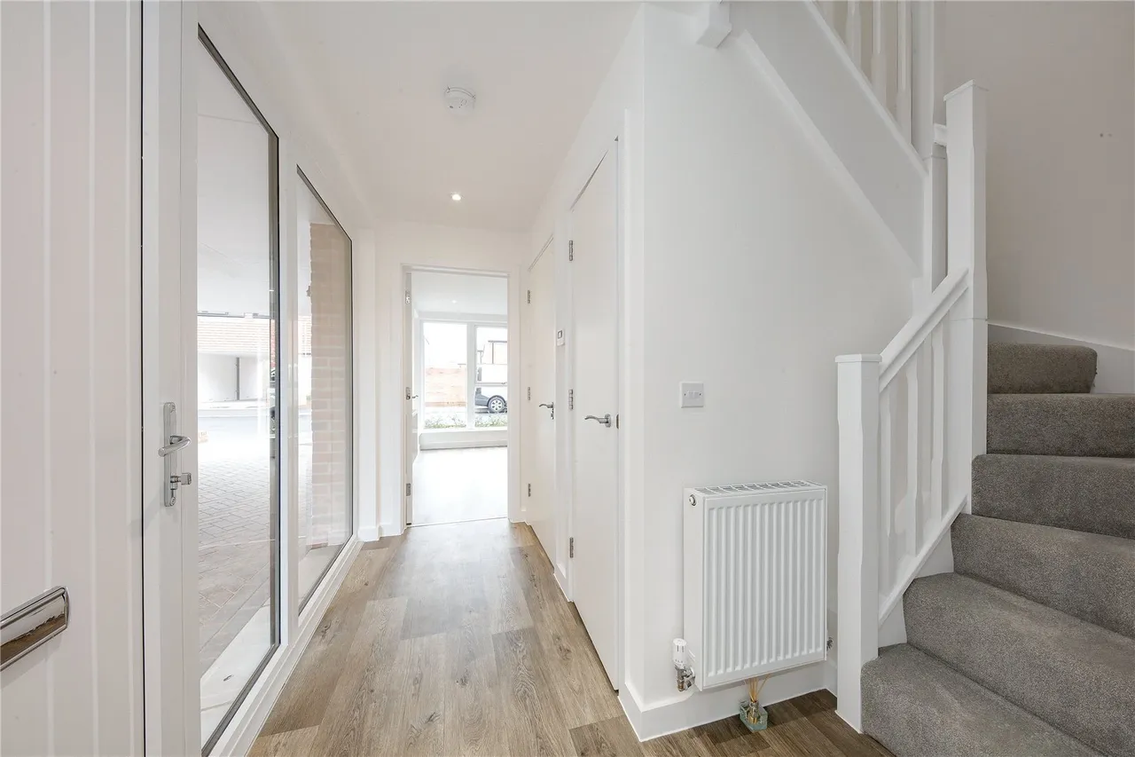 Beechwood, Basildon, Essex, SS14, photo 4