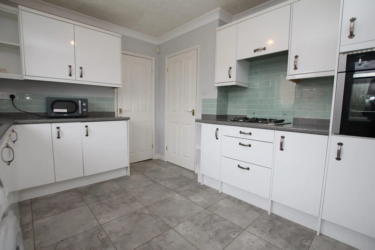 Elsham Crescent, Lincoln, LN6, photo 2
