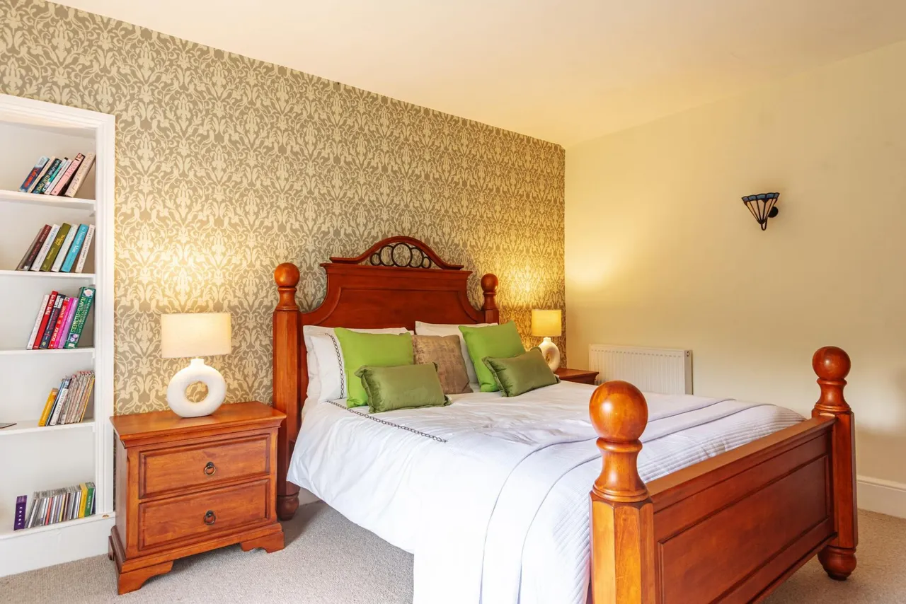 Garth Road, Garth, LL20, photo 16