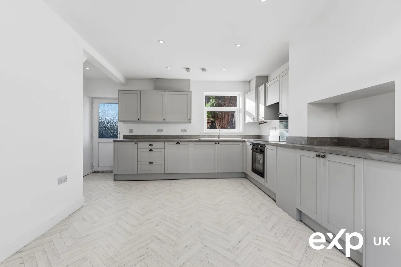 Appleton Road, Blidworth, NG21, photo 9
