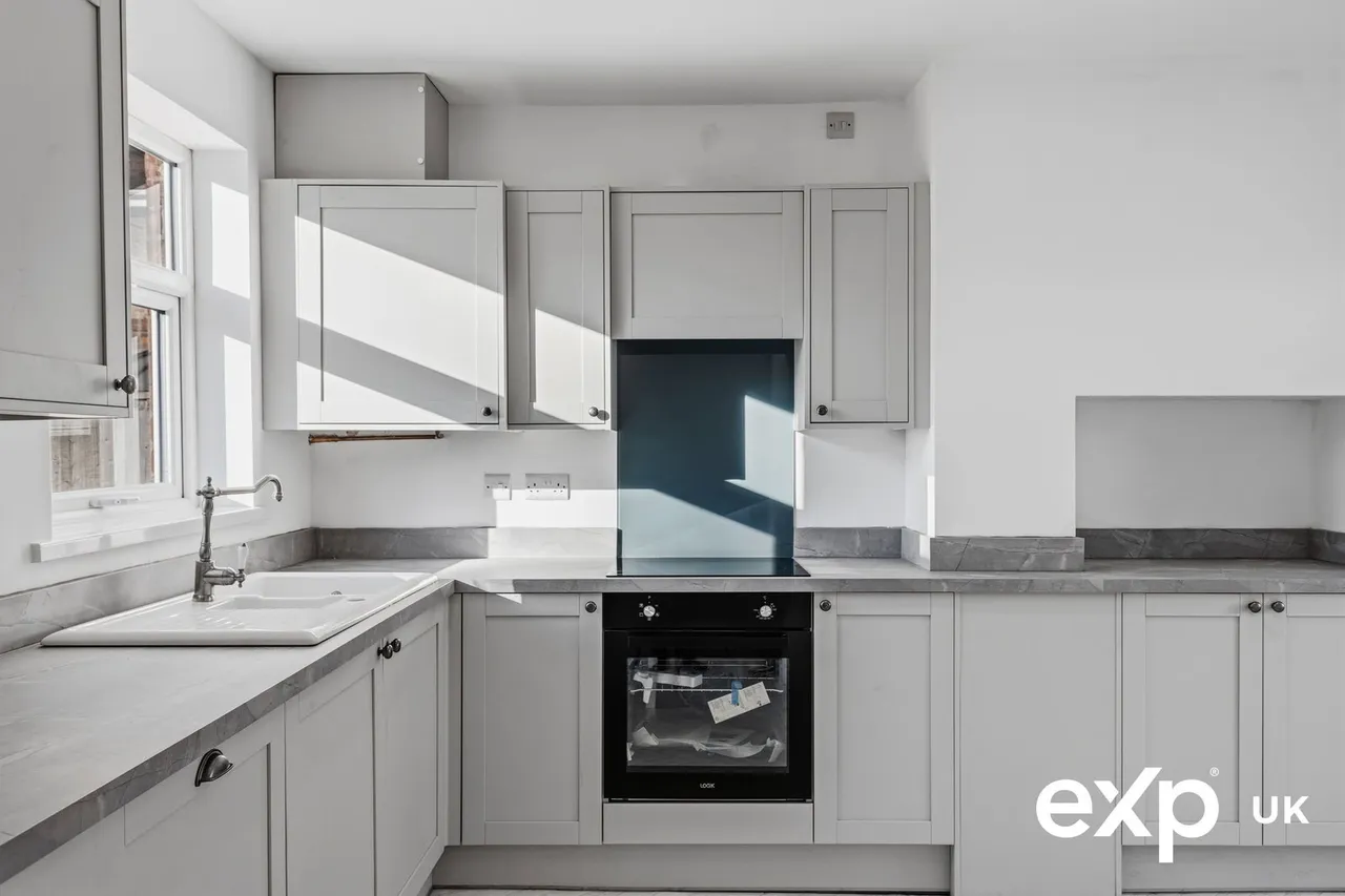 Appleton Road, Blidworth, NG21, photo 11
