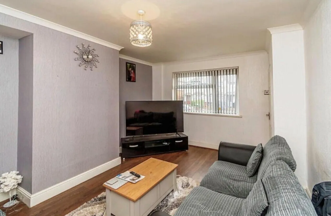 Westbury Road, WS10, photo 4