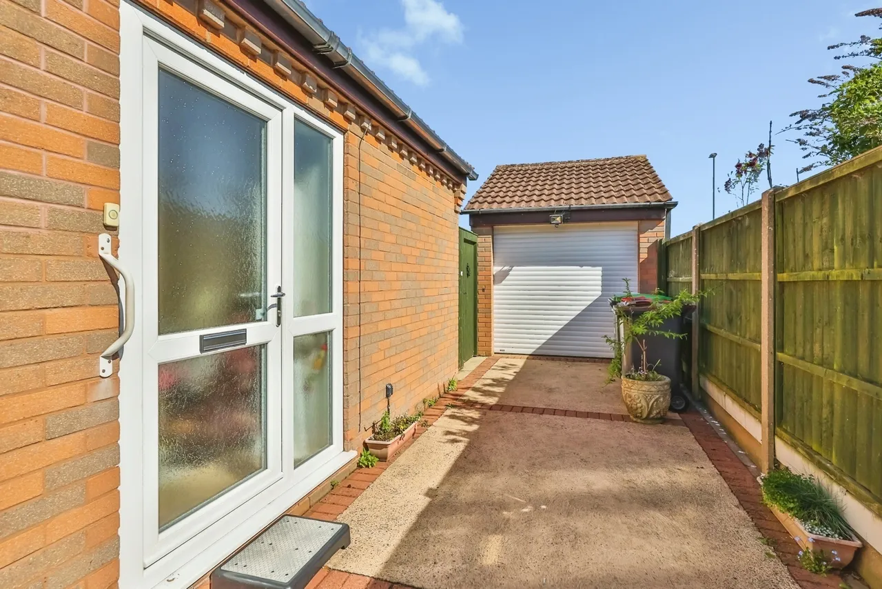 Polperro Way, Hucknall, Nottingham, Nottinghamshire, NG15, photo 16