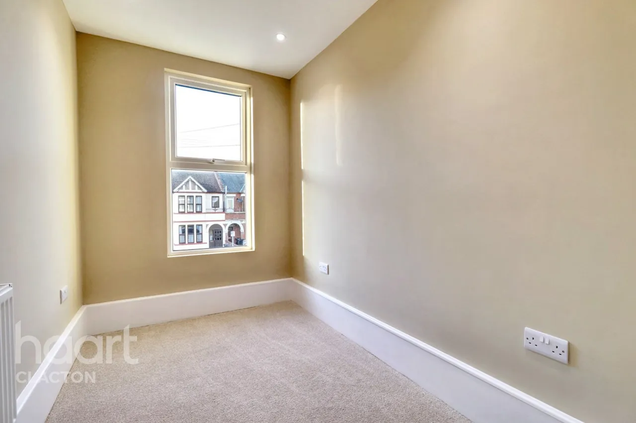 Hayes Road, Clacton-On-Sea, CO15, photo 12