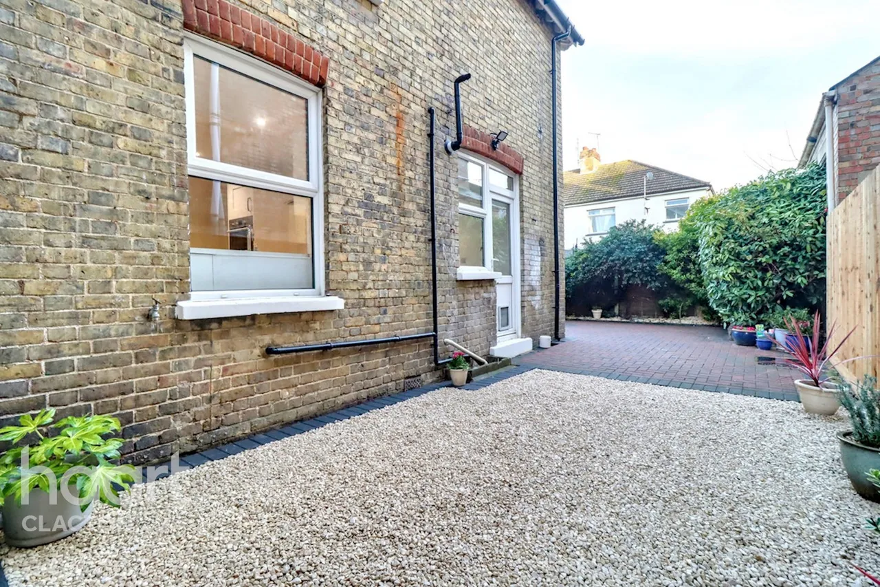 Hayes Road, Clacton-On-Sea, CO15, photo 22