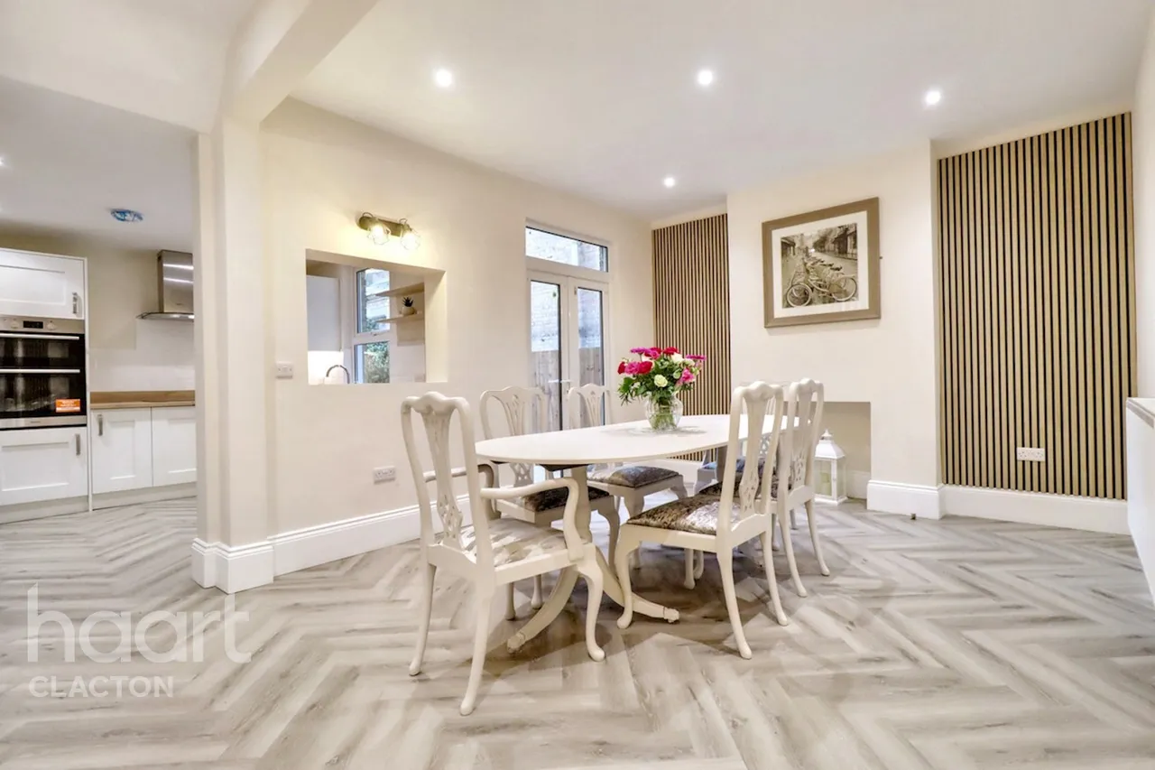 Hayes Road, Clacton-On-Sea, CO15, photo 2
