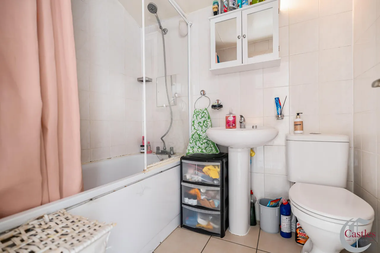 Chelmer Road, Hackney, E9, photo 10