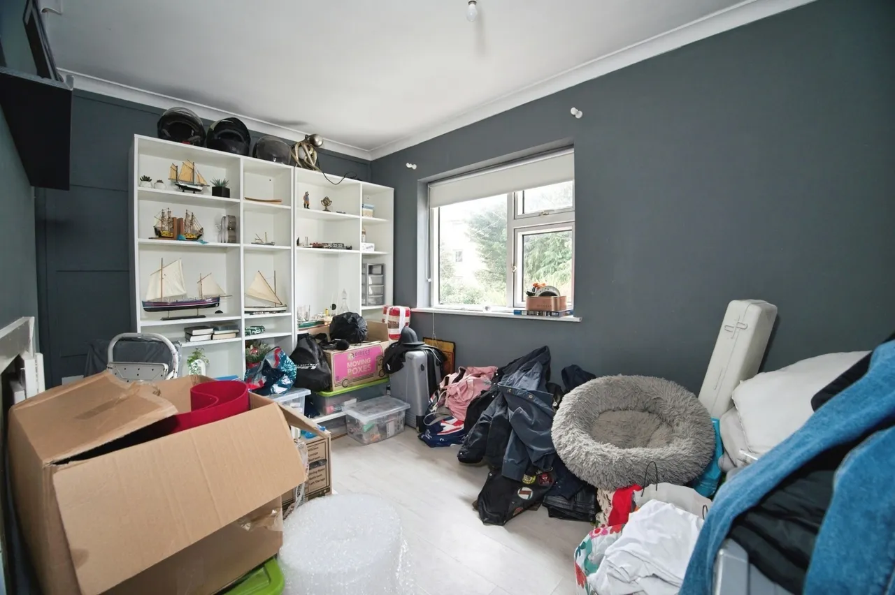 West Close, Cardiff, CF10, photo 13