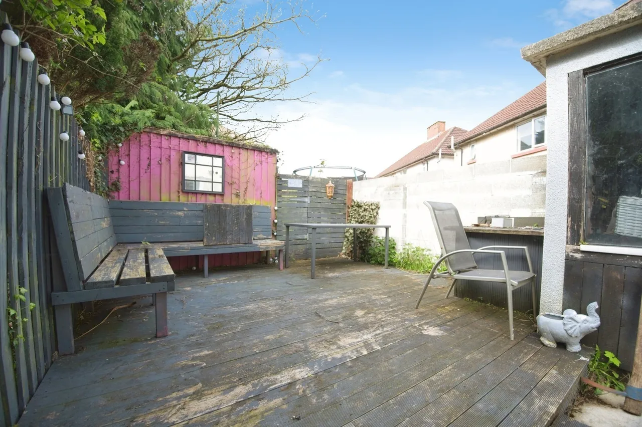 West Close, Cardiff, CF10, photo 17