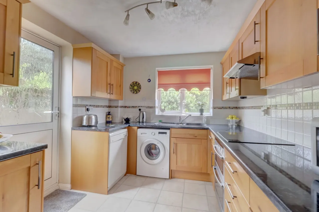 Dorrells Road, Princes Risborough, HP27, photo 5
