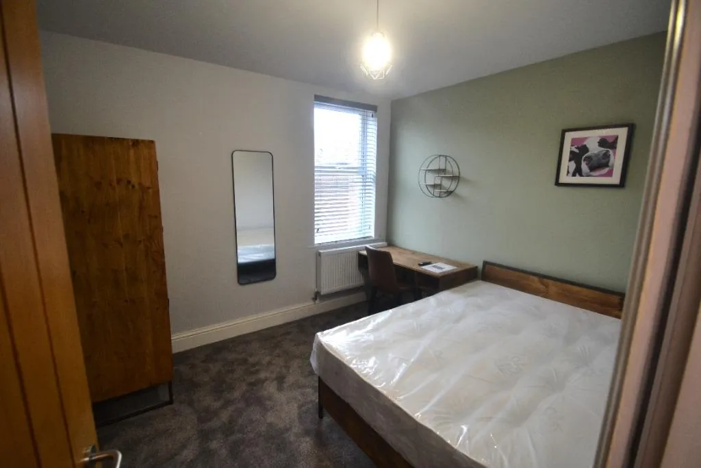 Edenhall Avenue, Levenshulme, M19, photo 6