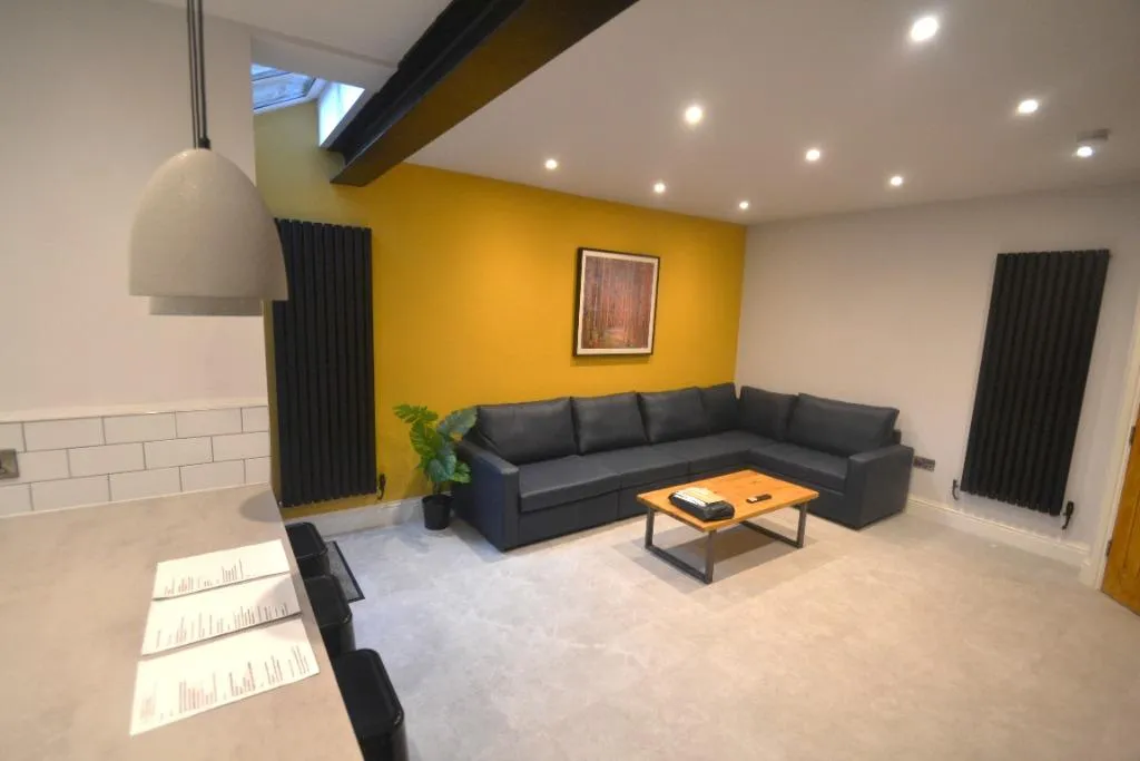 Edenhall Avenue, Levenshulme, M19, photo 3