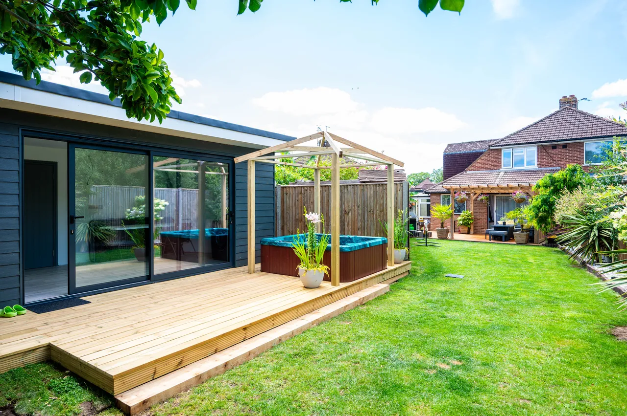 9 Saffron Platt, Guildford, photo 4