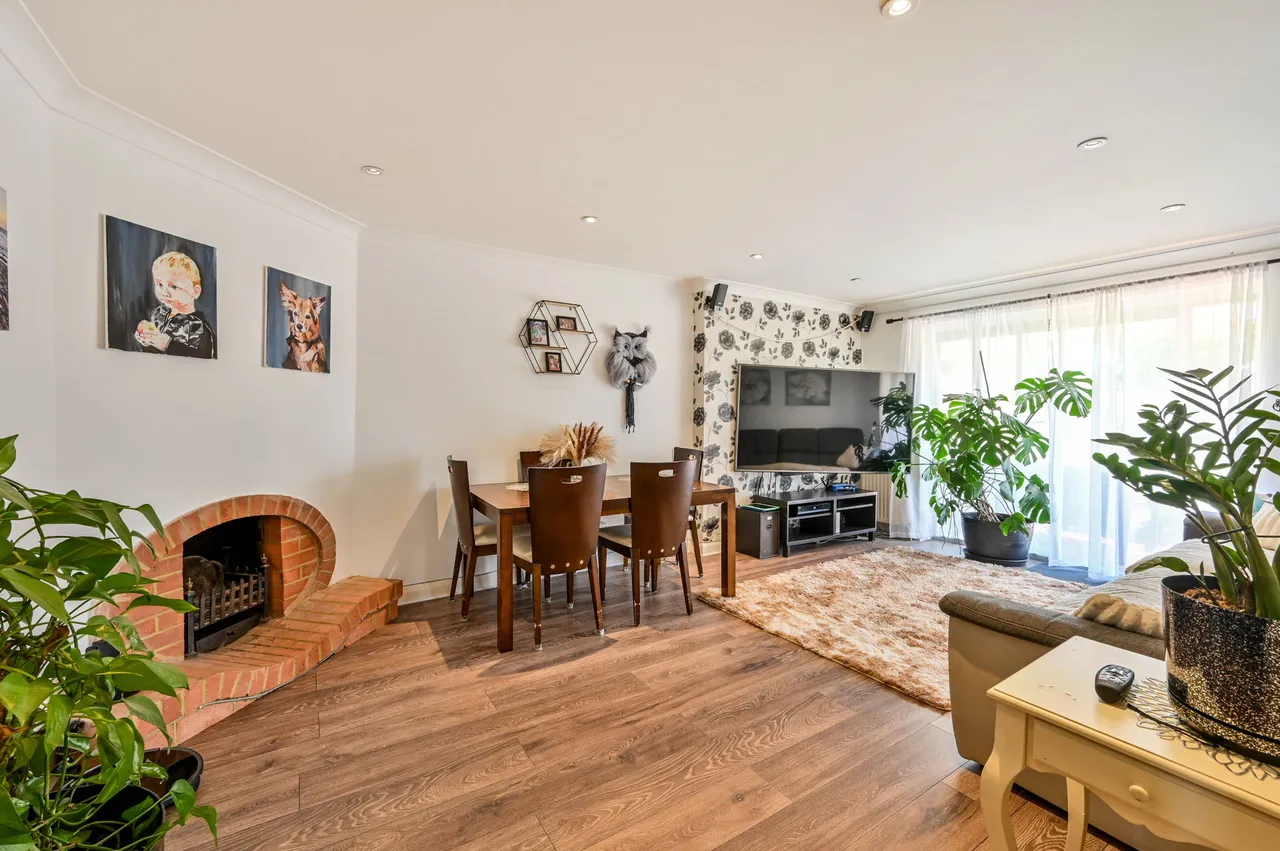 9 Saffron Platt, Guildford, photo 9