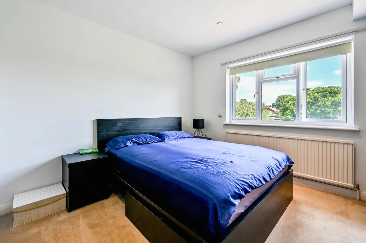 9 Saffron Platt, Guildford, photo 12