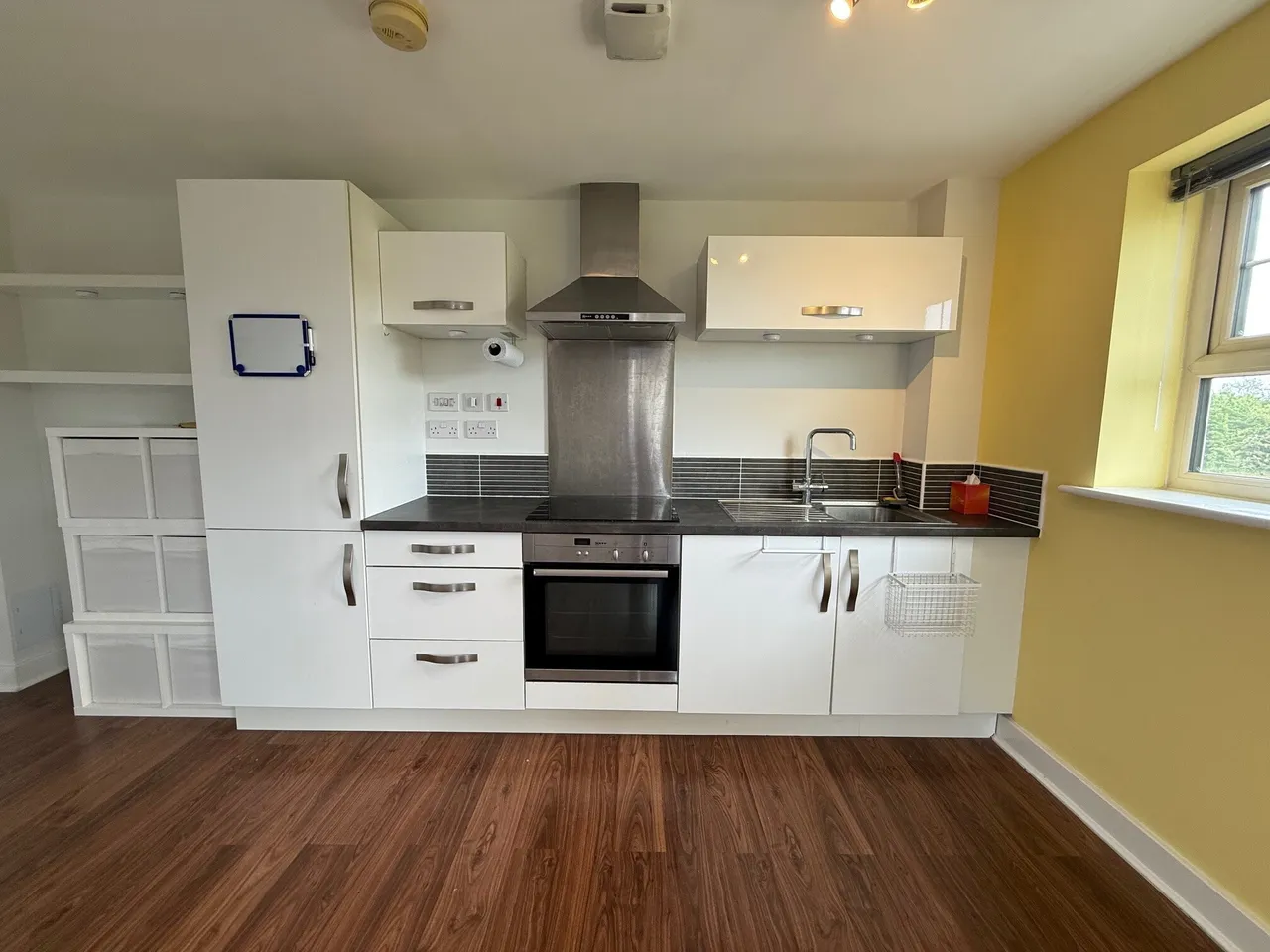 Fallbrook Road, Castleford, photo 4