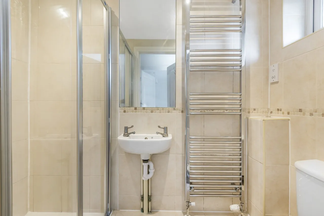 Montgomery Close, Stanmore, Winchester, photo 8