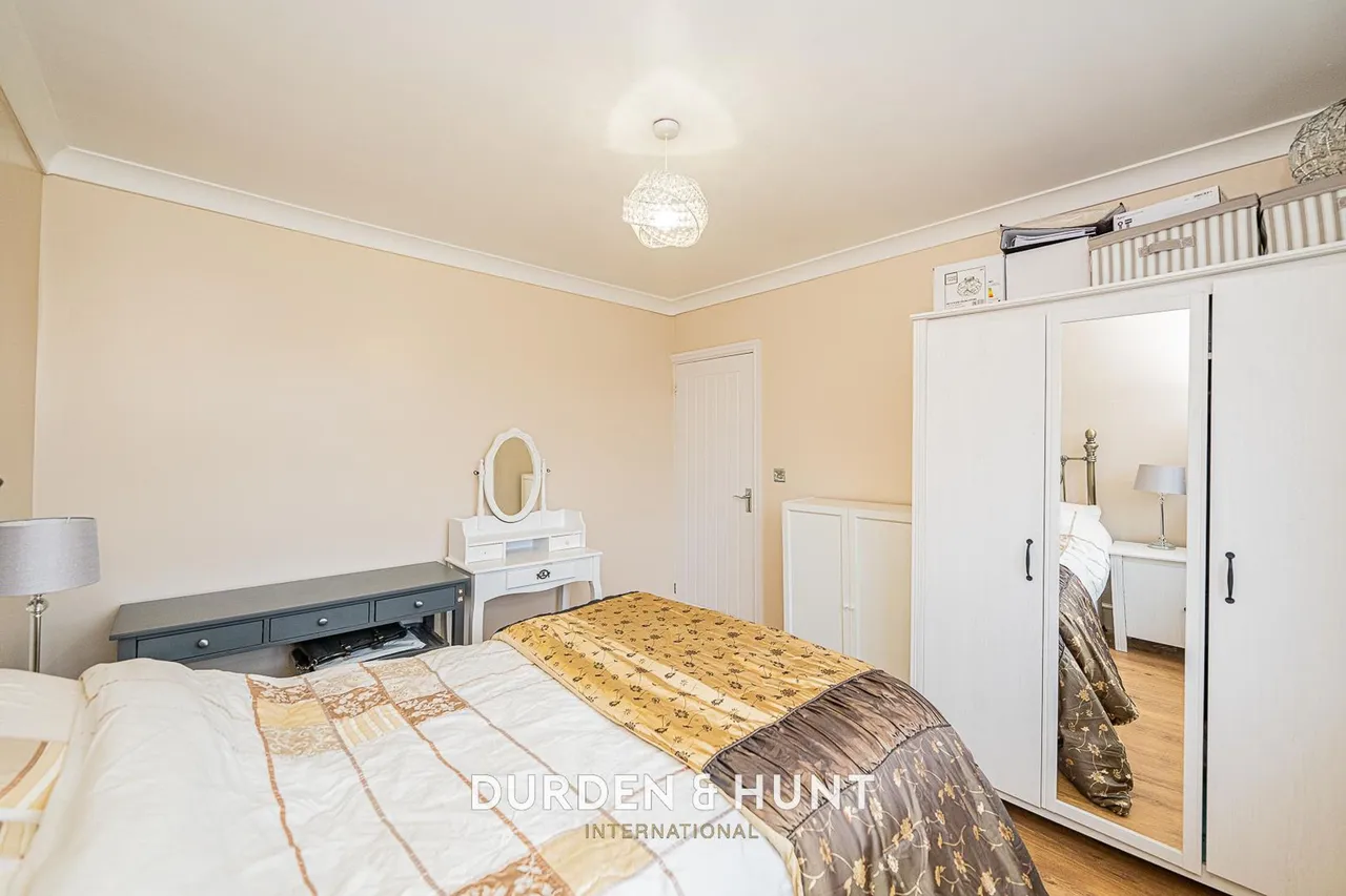 Shelley Avenue, Hornchurch, RM12, photo 14