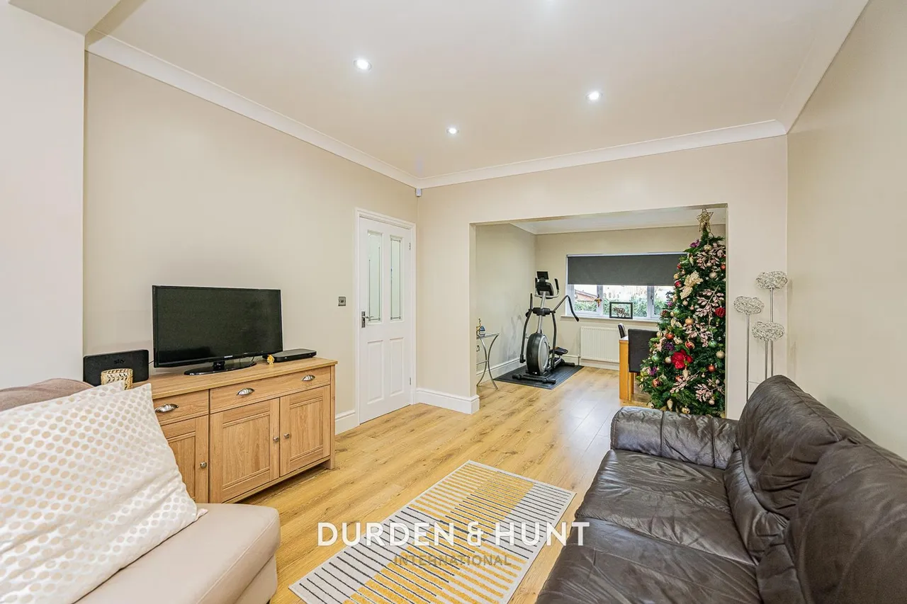 Shelley Avenue, Hornchurch, RM12, photo 5
