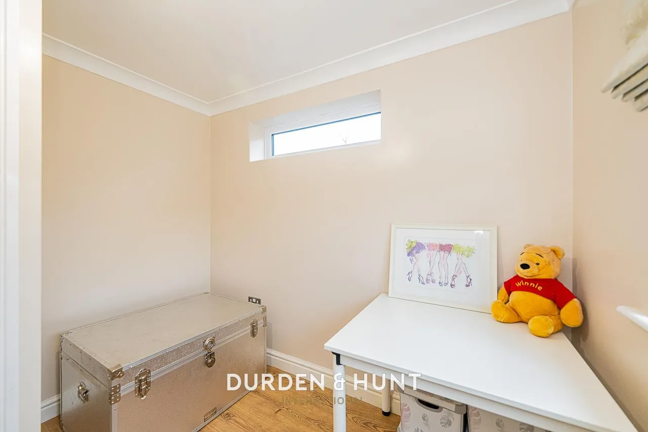 Shelley Avenue, Hornchurch, RM12, photo 19