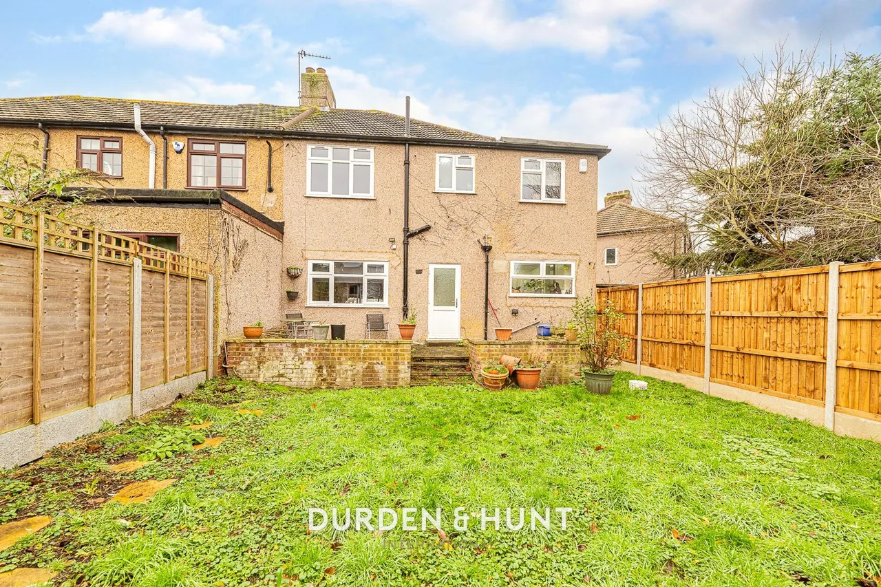 Shelley Avenue, Hornchurch, RM12, photo 24