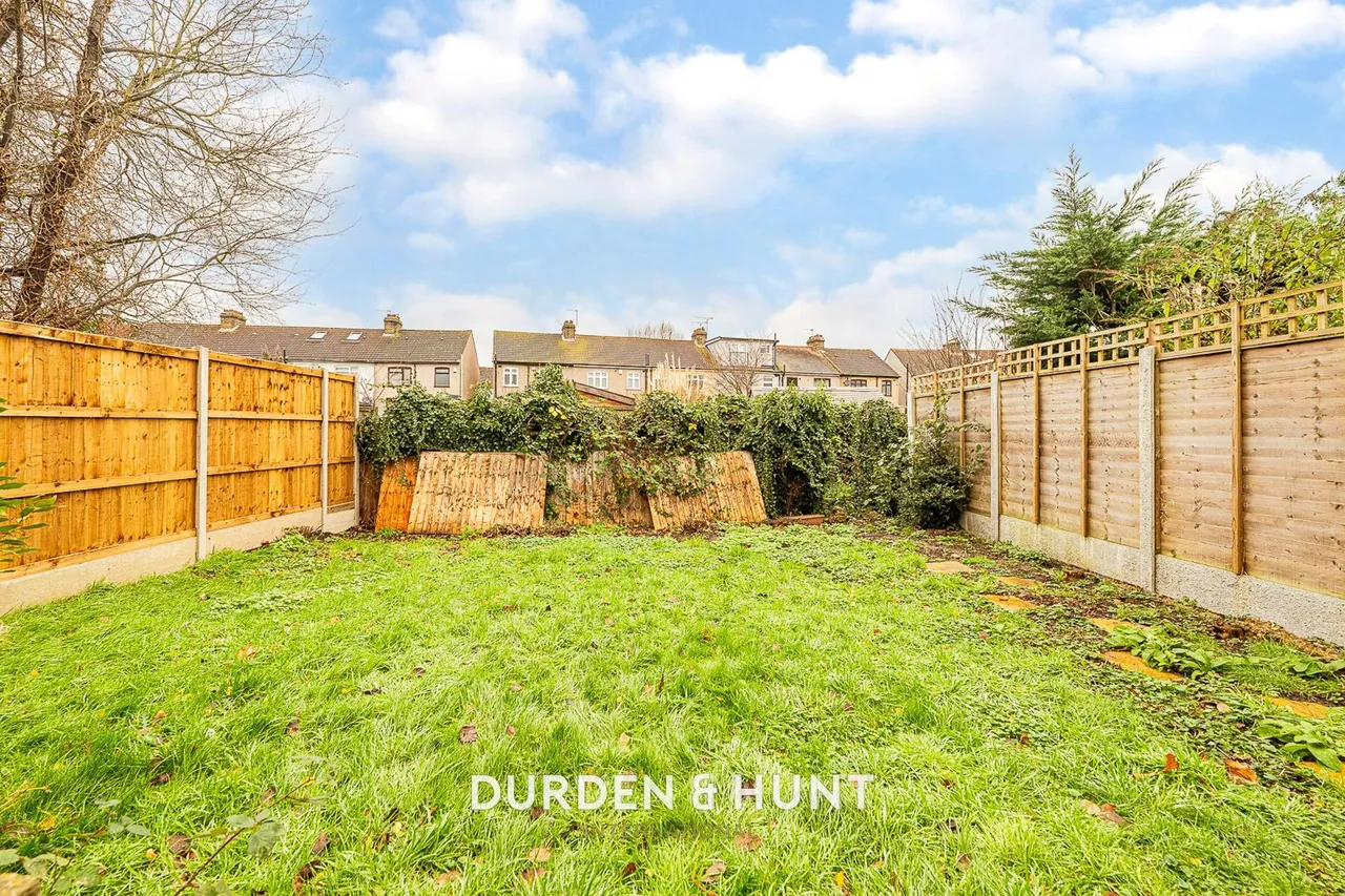 Shelley Avenue, Hornchurch, RM12, photo 23