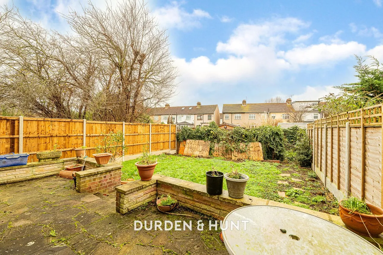 Shelley Avenue, Hornchurch, RM12, photo 22