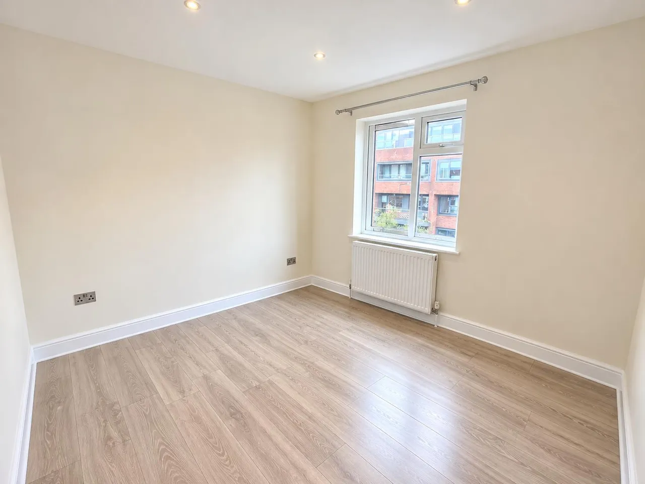 East Street, Epsom, KT17, photo 3