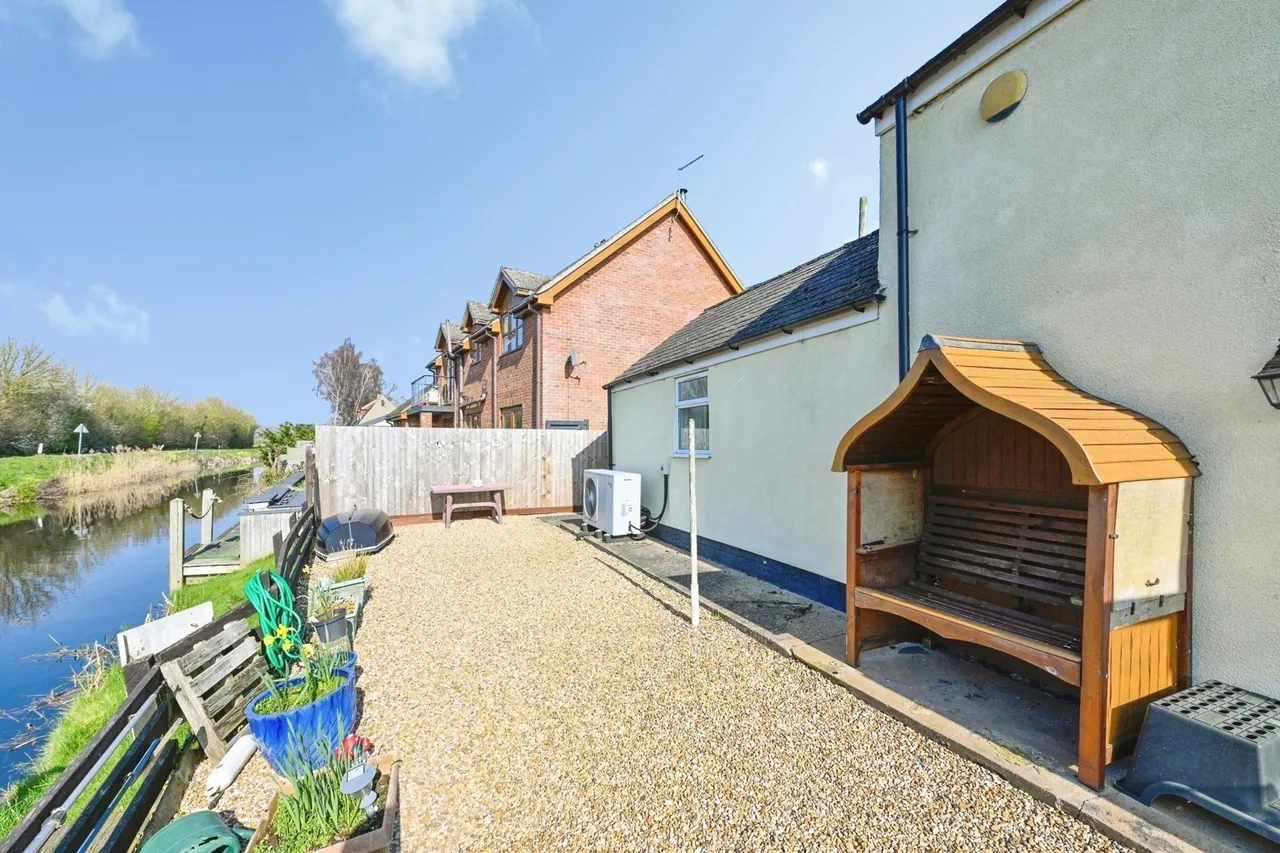 Workhouse Lane, Upwell, Wisbech, Norfolk, PE14, photo 15