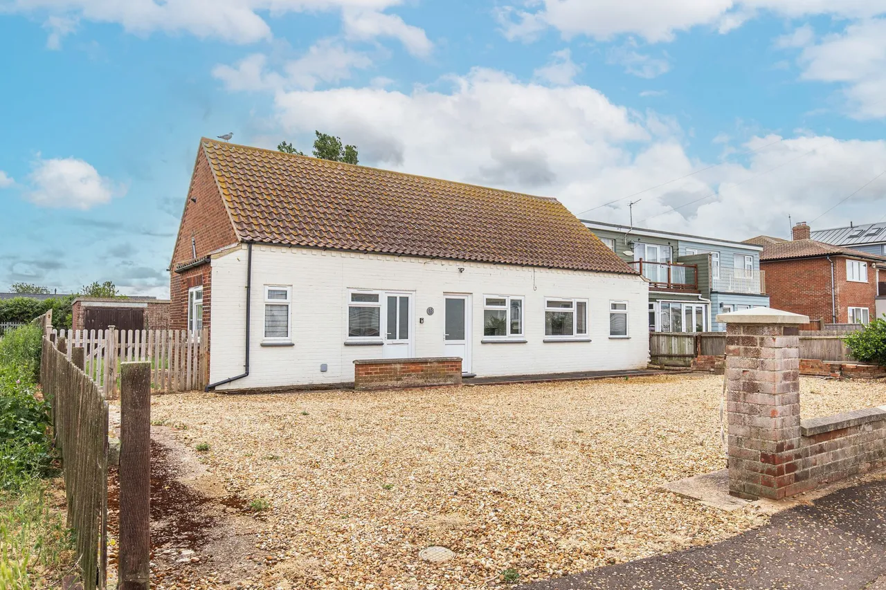 2 bed land for sale, Rare Coastal Opportunity in Hunstanton