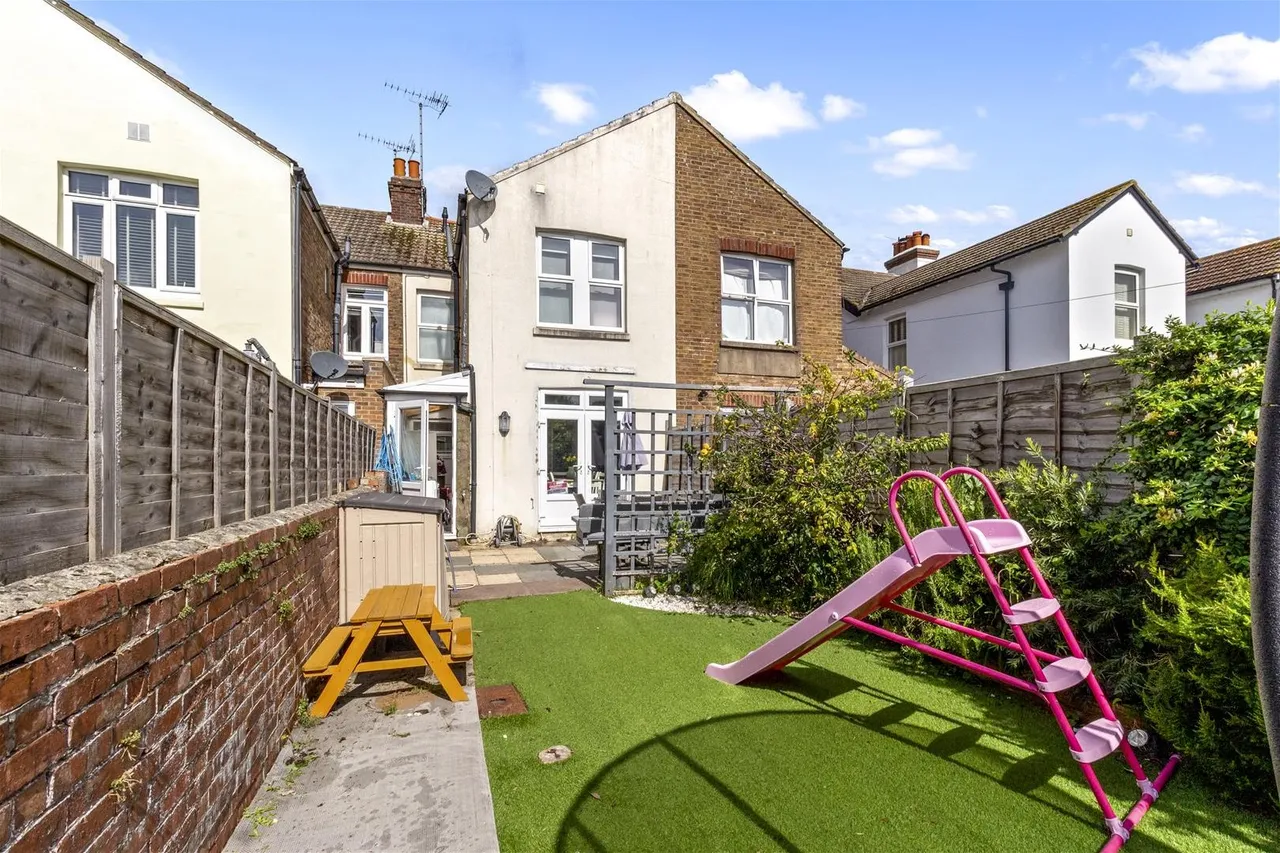 Ashacre Lane, Worthing, photo 8
