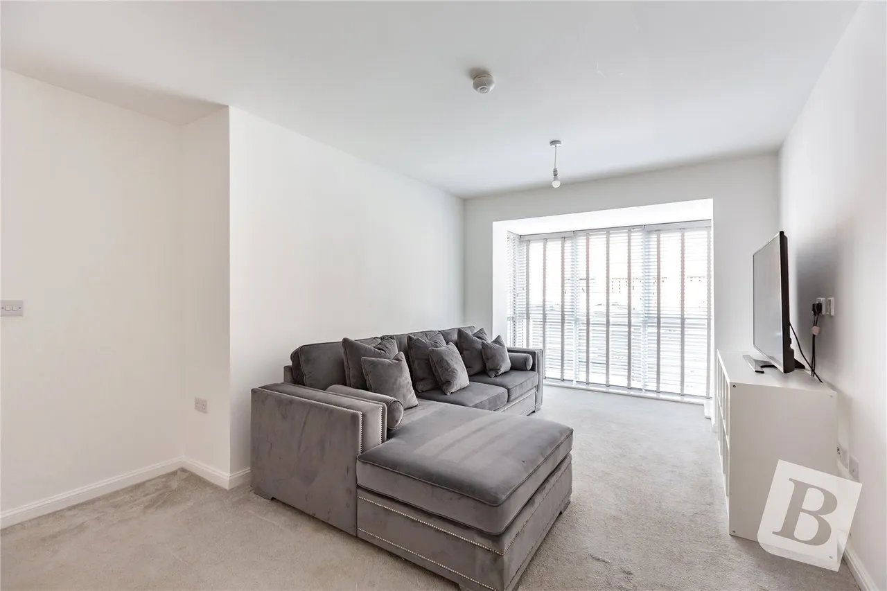 South Ockendon, RM15, photo 8