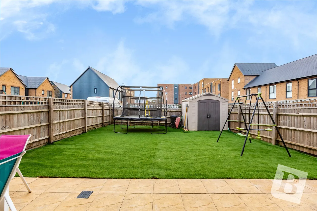 South Ockendon, RM15, photo 7