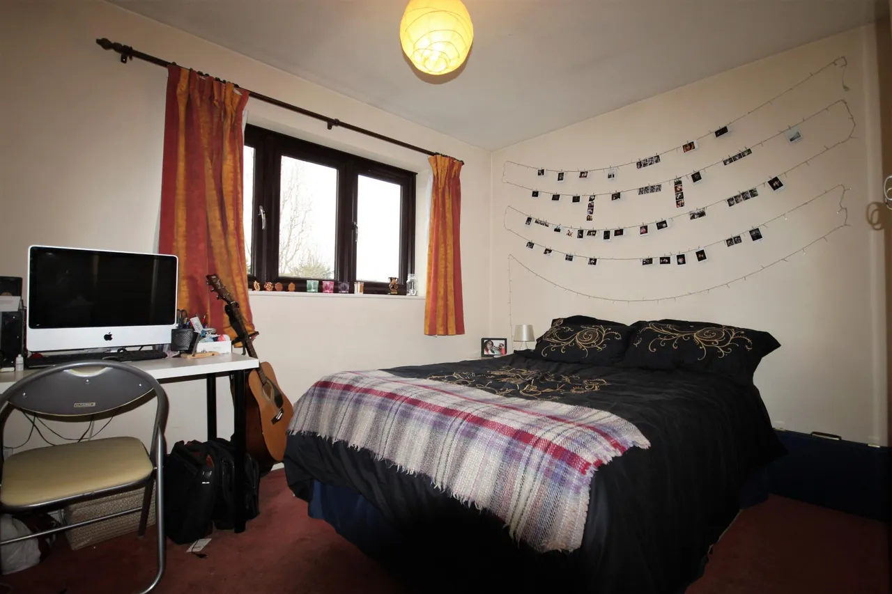2 Falcon Way, Colindale, London, NW9, photo 4