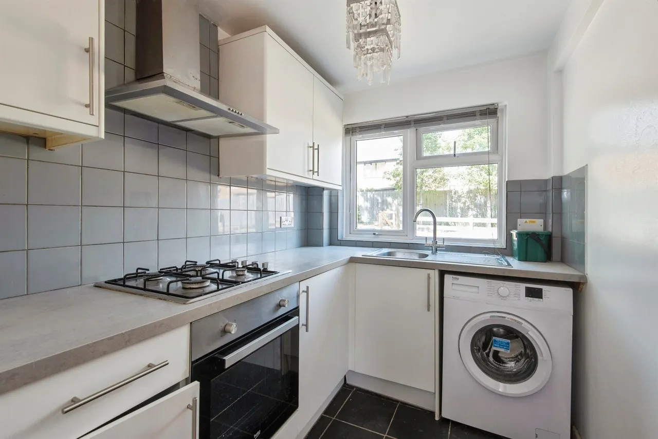 Archer Road, Stevenage, photo 6