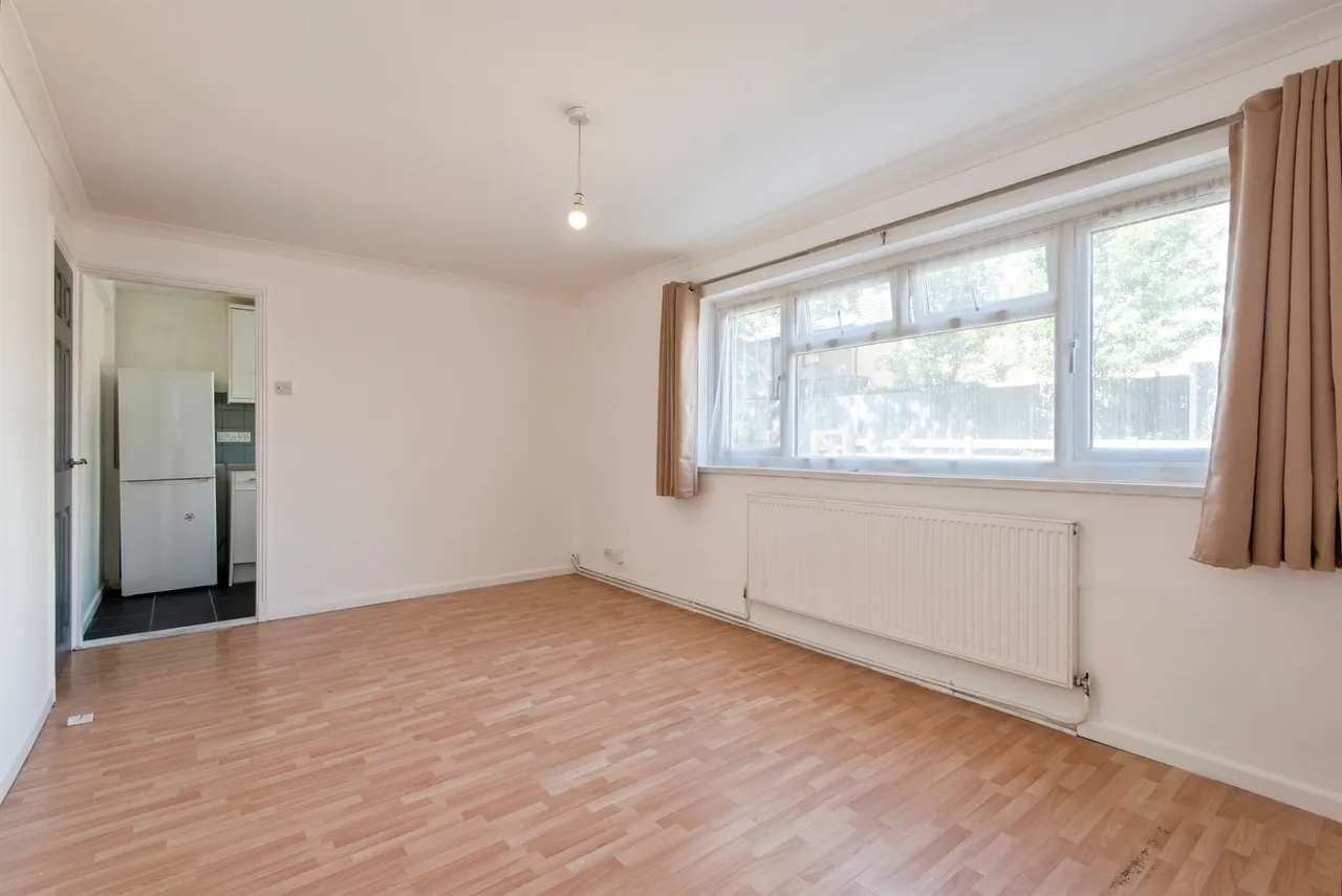 Archer Road, Stevenage, photo 4